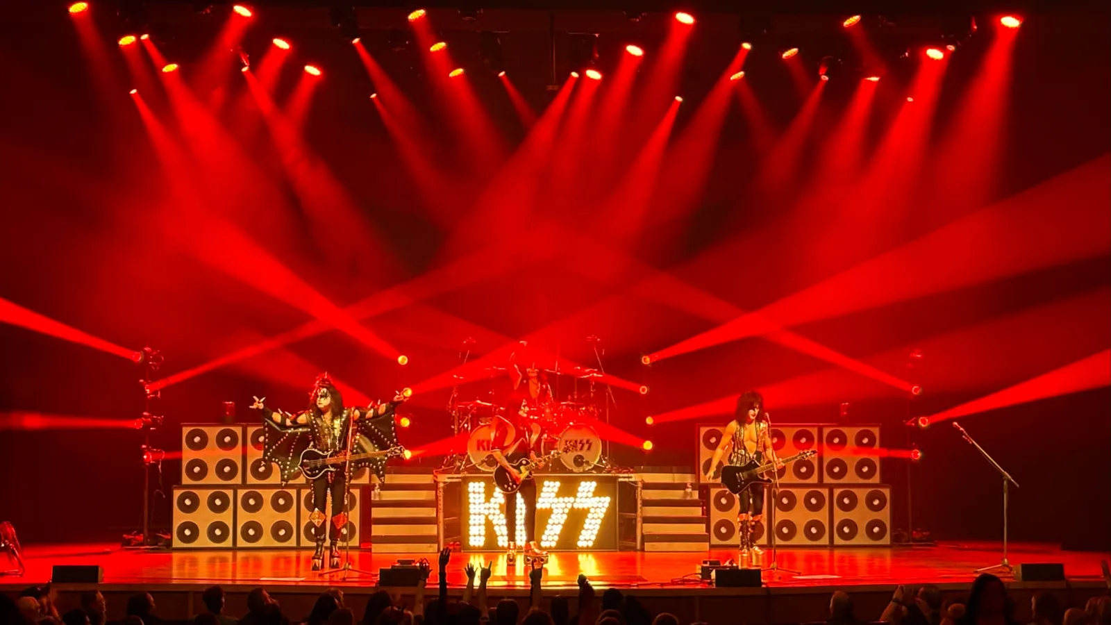 Love Guns - Hommage à KISS Tribute