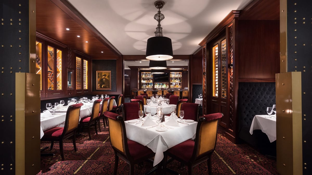 Hy's Steakhouse & Cocktail Bar