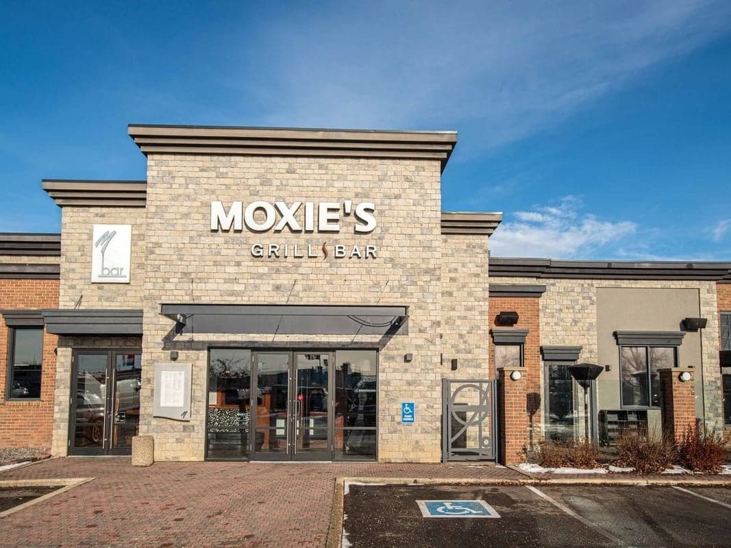 Moxies Red Deer Restaurant