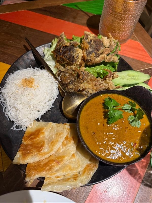 Pii Nong Thai Yonge - Eatery & Experience — best thai restaurants in Toronto, Spring 2026