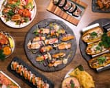 SAKU (sushi & taco)