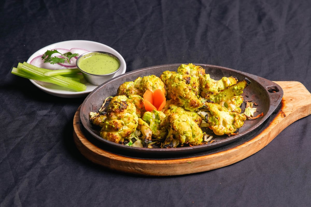 VEG DELIGHT PIZZA BAKERY AND RESTAURANT LIMITED — best vegetarian restaurants in Edmonton, Spring 2026
