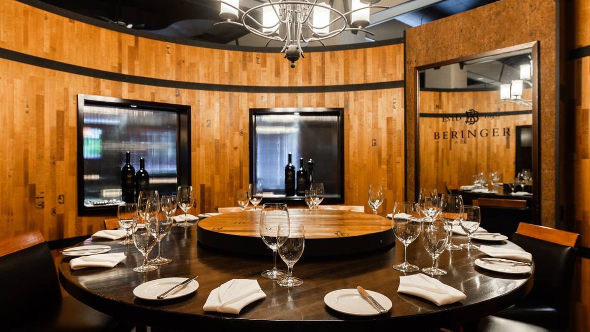 Vintage Chophouse and Tavern food