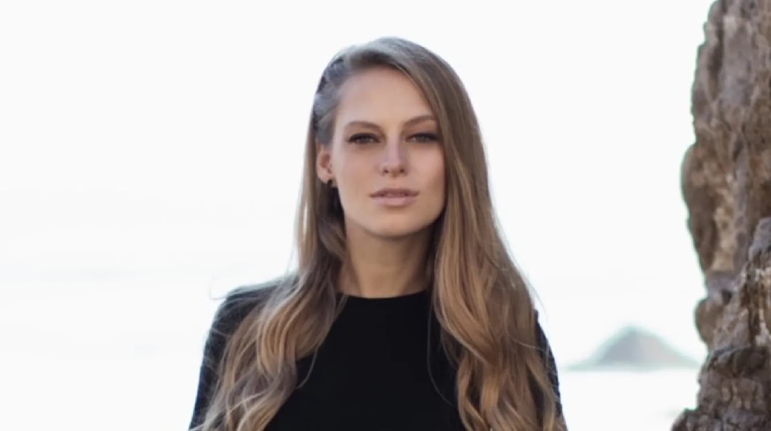 Nora En Pure - MOVED TO CELEBRITIES NIGHTCLUB