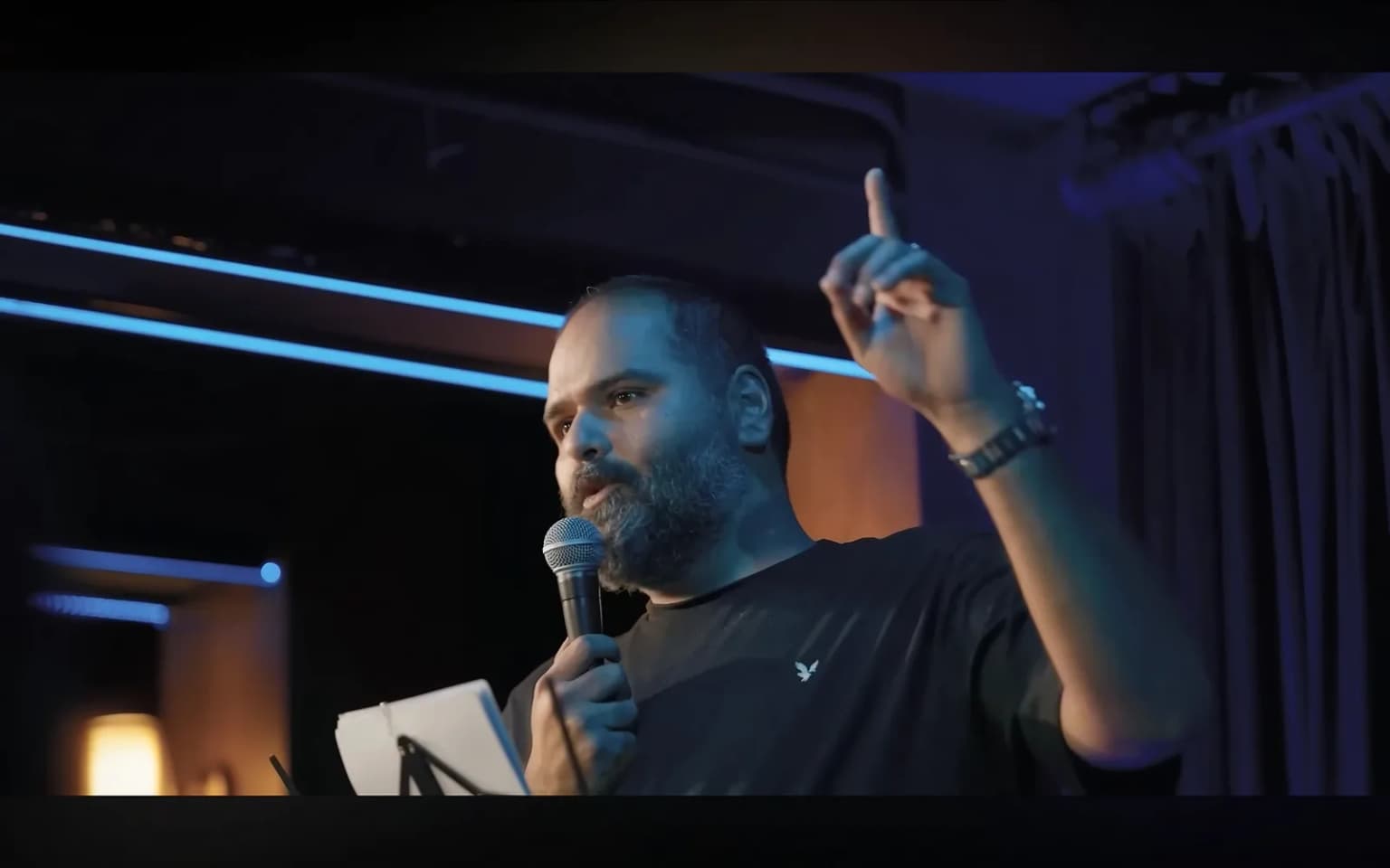 Standing Up by Kunal Kamra event poster