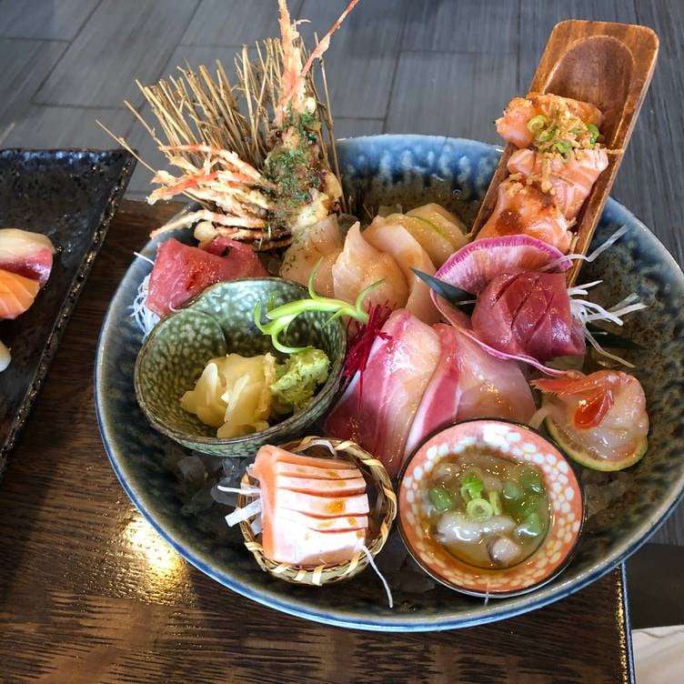 Ari Sushi photo 2