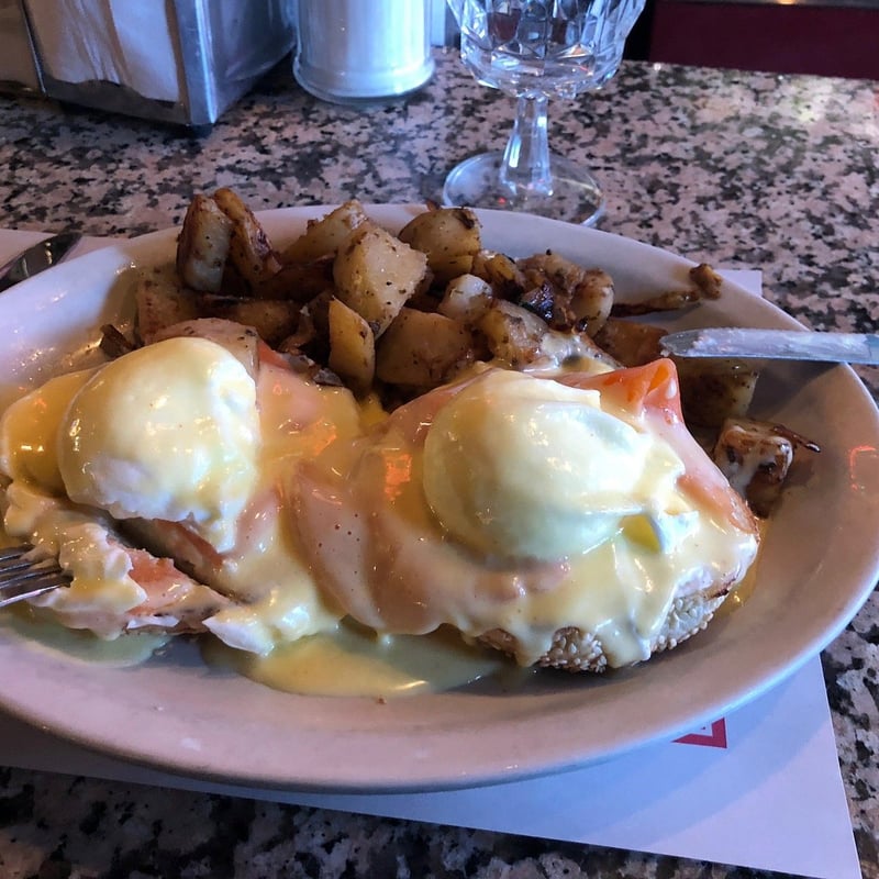 Bagel Etc — best breakfast in Montreal, Spring 2026