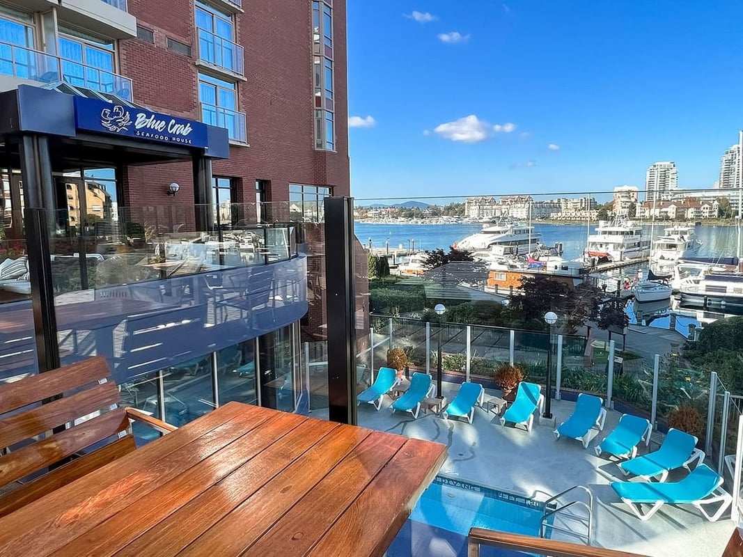 Blue Crab Seafood House photo 4