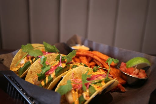 Brewsters Brewing Company and Restaurant - McKenzie Towne food