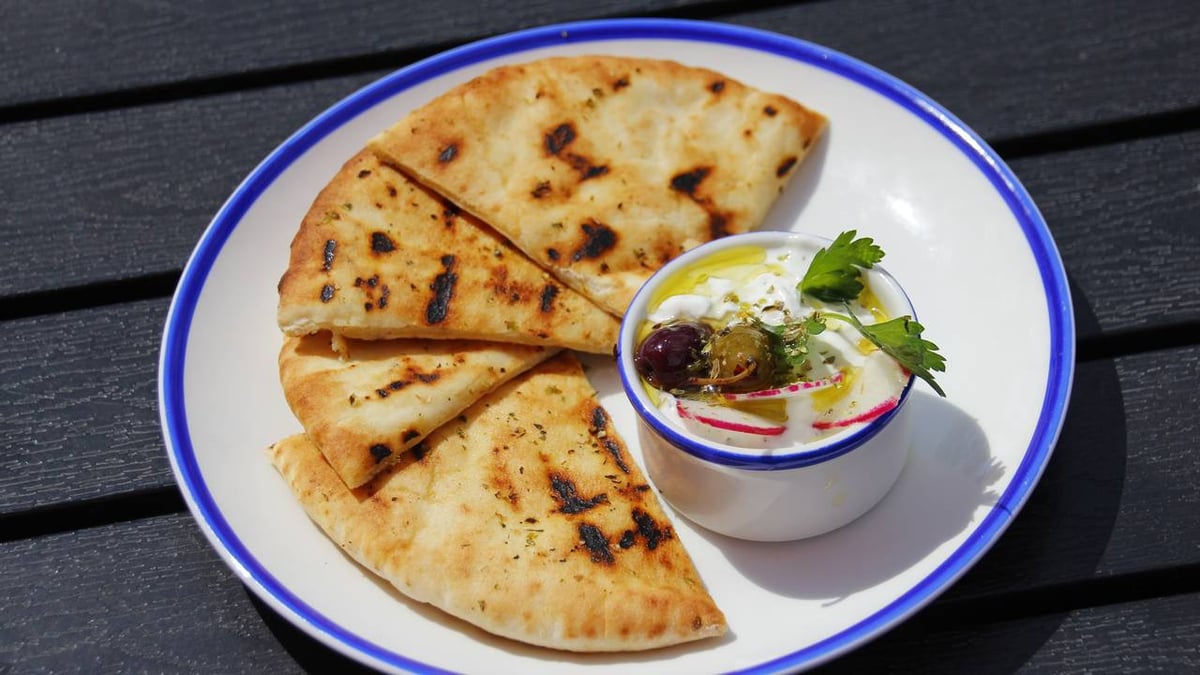 Broken Plate Greek Restaurant YYC photo 2
