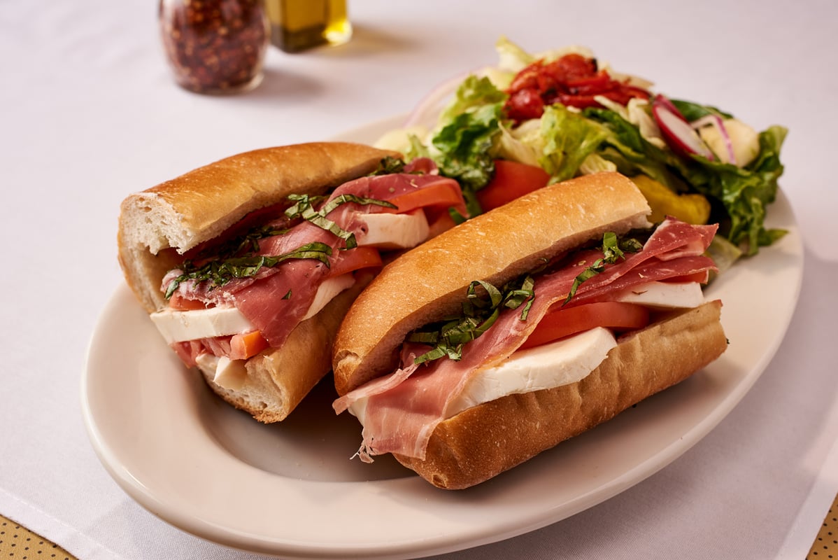 Carmine's - Upper West Side photo 3