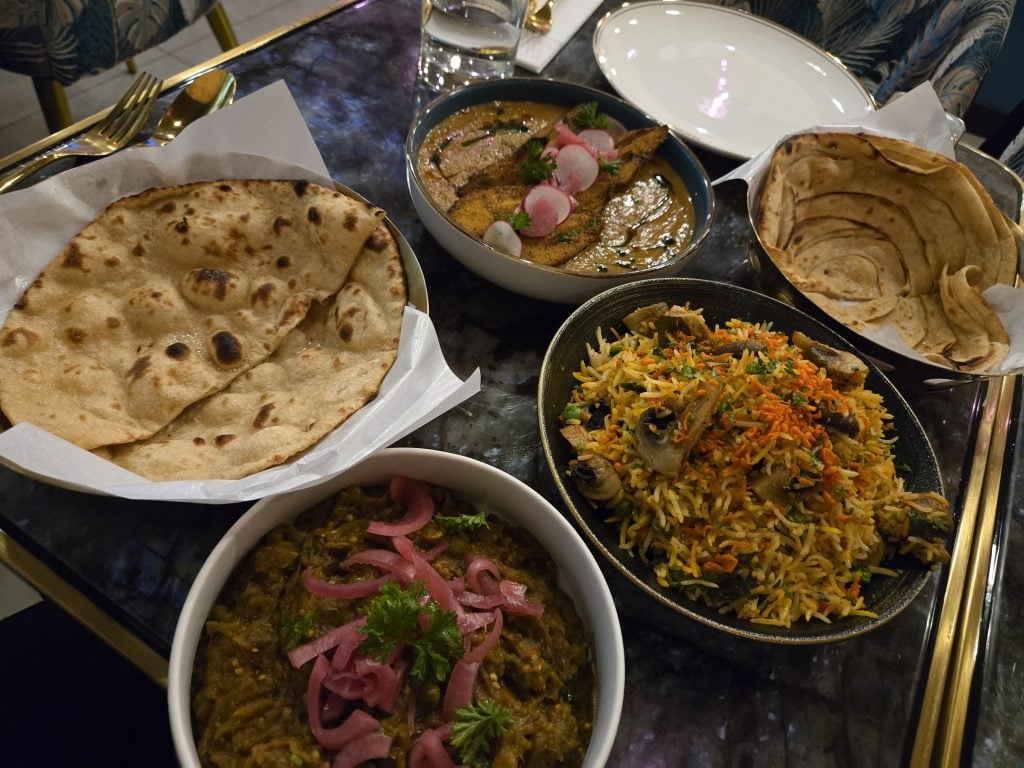 Desi Indian Lounge photo 3