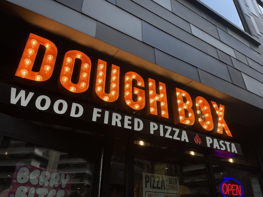 DoughBox Wood Fired Pizza & Pasta - Toronto (University) photo 3