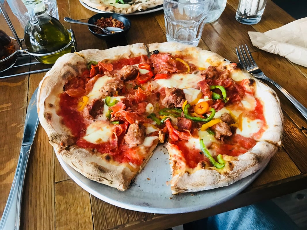 Famoso Italian Pizzeria - Jasper Ave photo 3