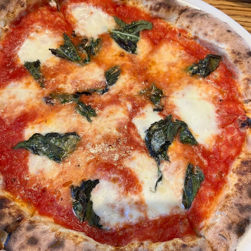 Famoso Italian Pizzeria photo 4