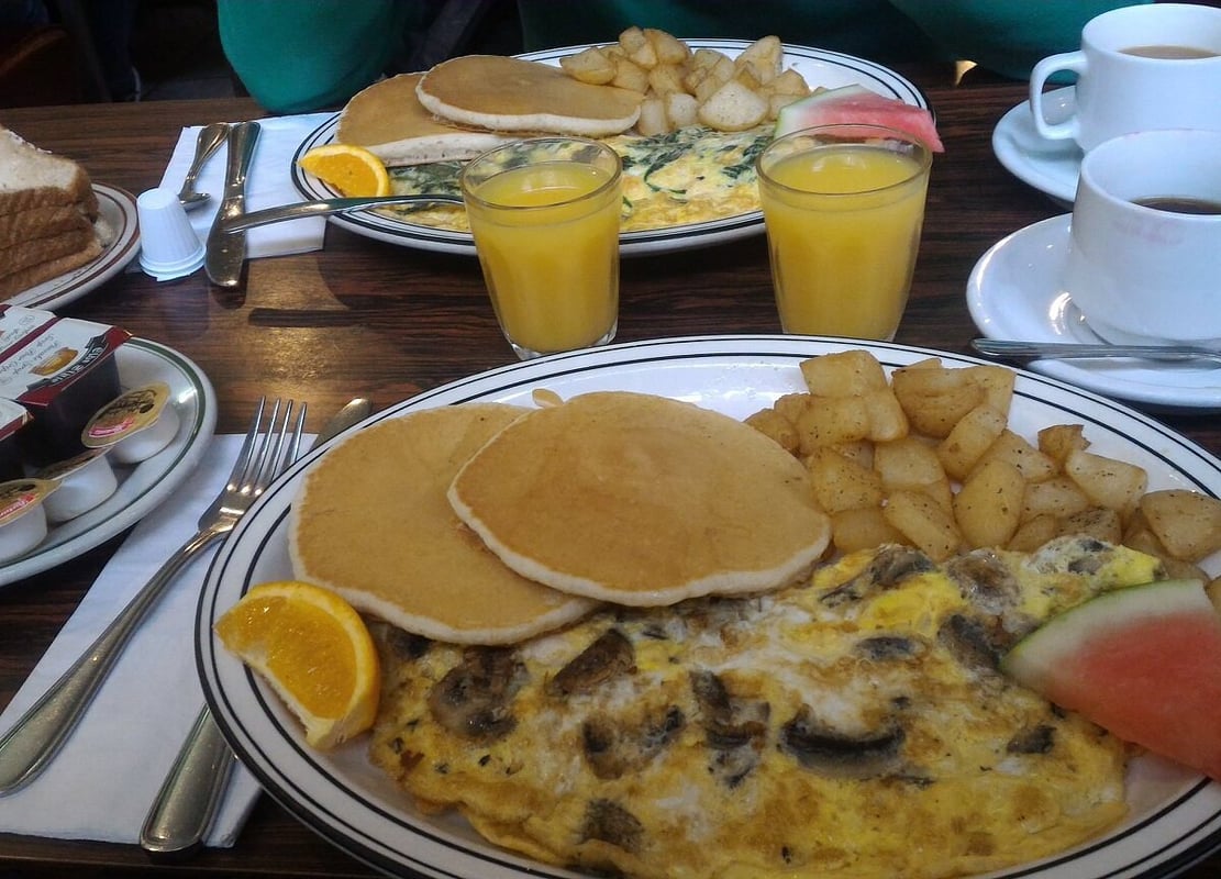 Golden Diner photo 4