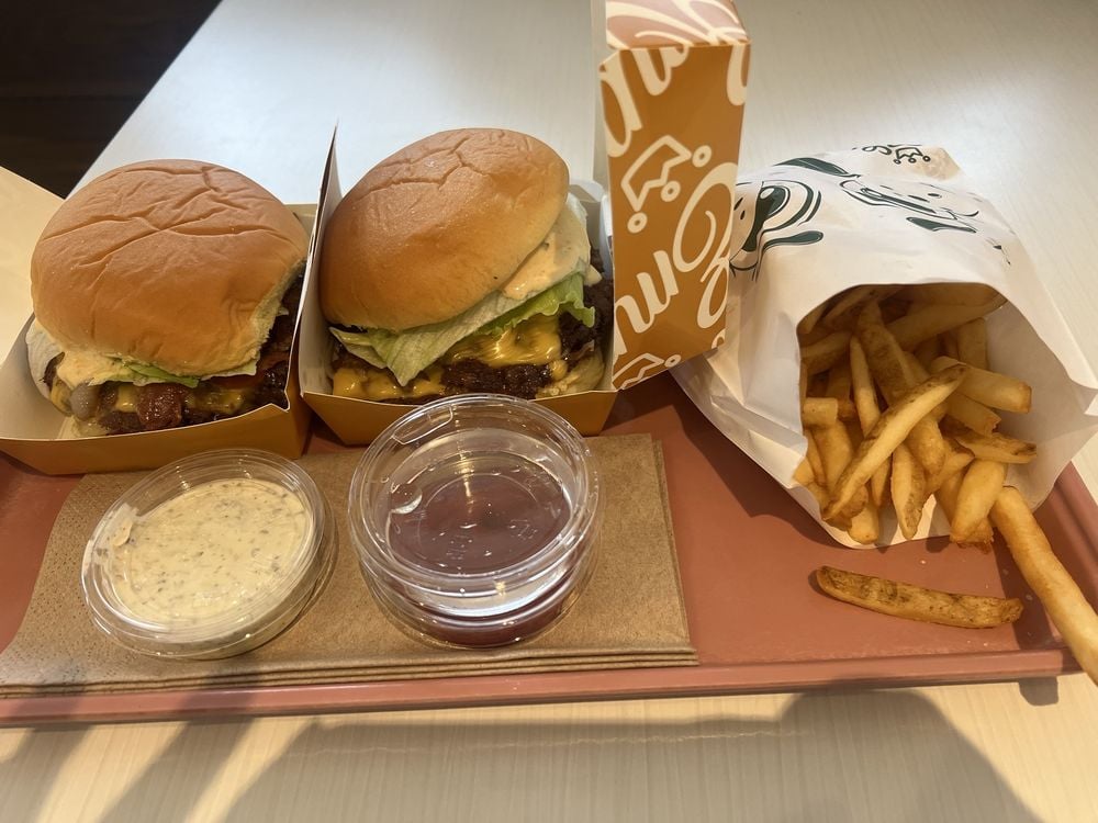 Lil’ Empire Burger - Annex Ale Location photo 3