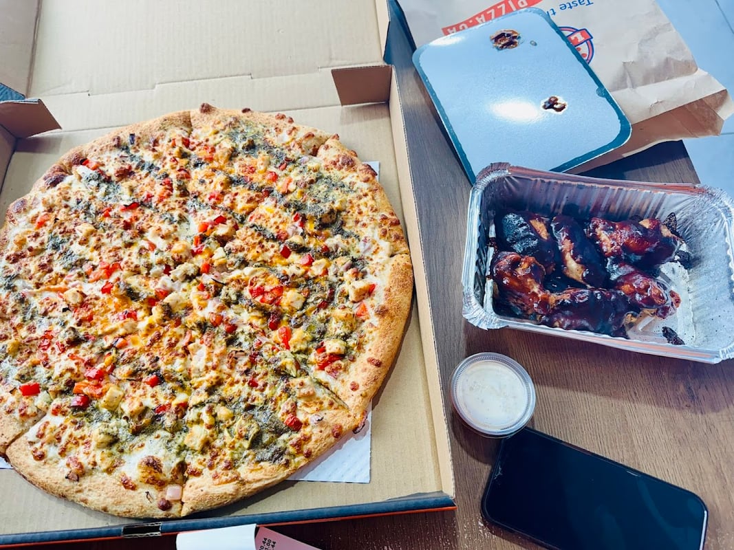 LOCAL Pizza photo 4