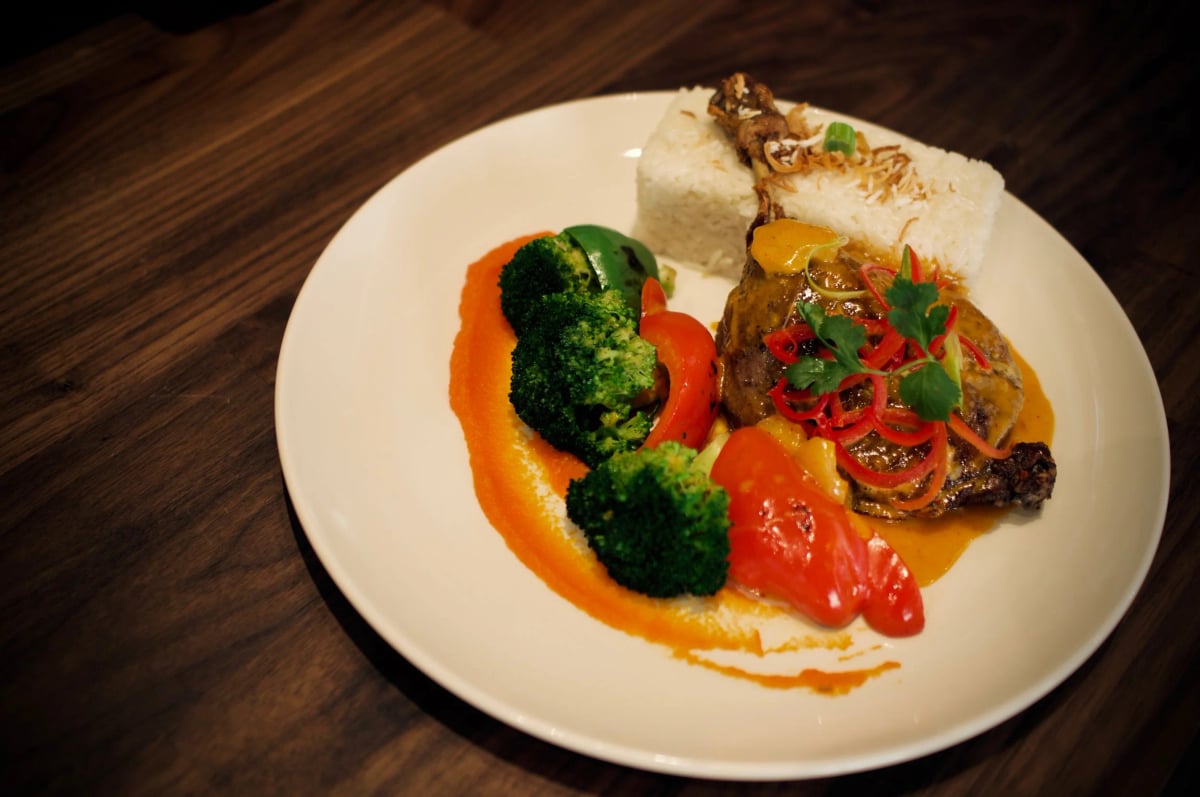 LOFT Thai Eatery photo 3