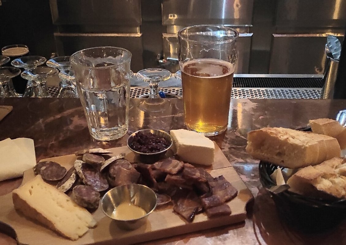 Microbrasserie Pit Caribou - Pub Montréal — best craft breweries in Montreal, Spring 2026