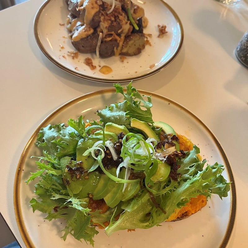 Modern Electric Lunch photo 2