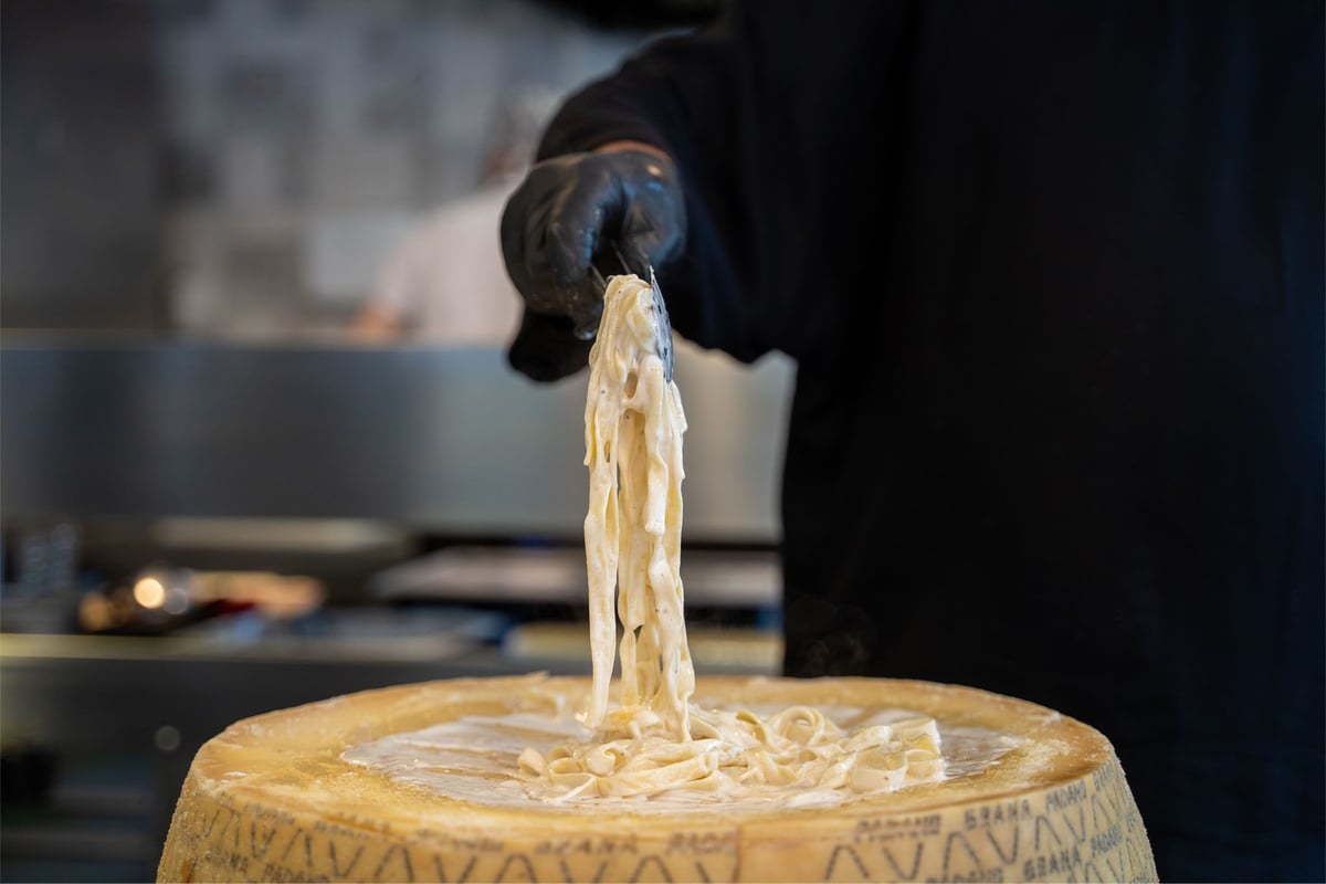 Pastalia photo 2
