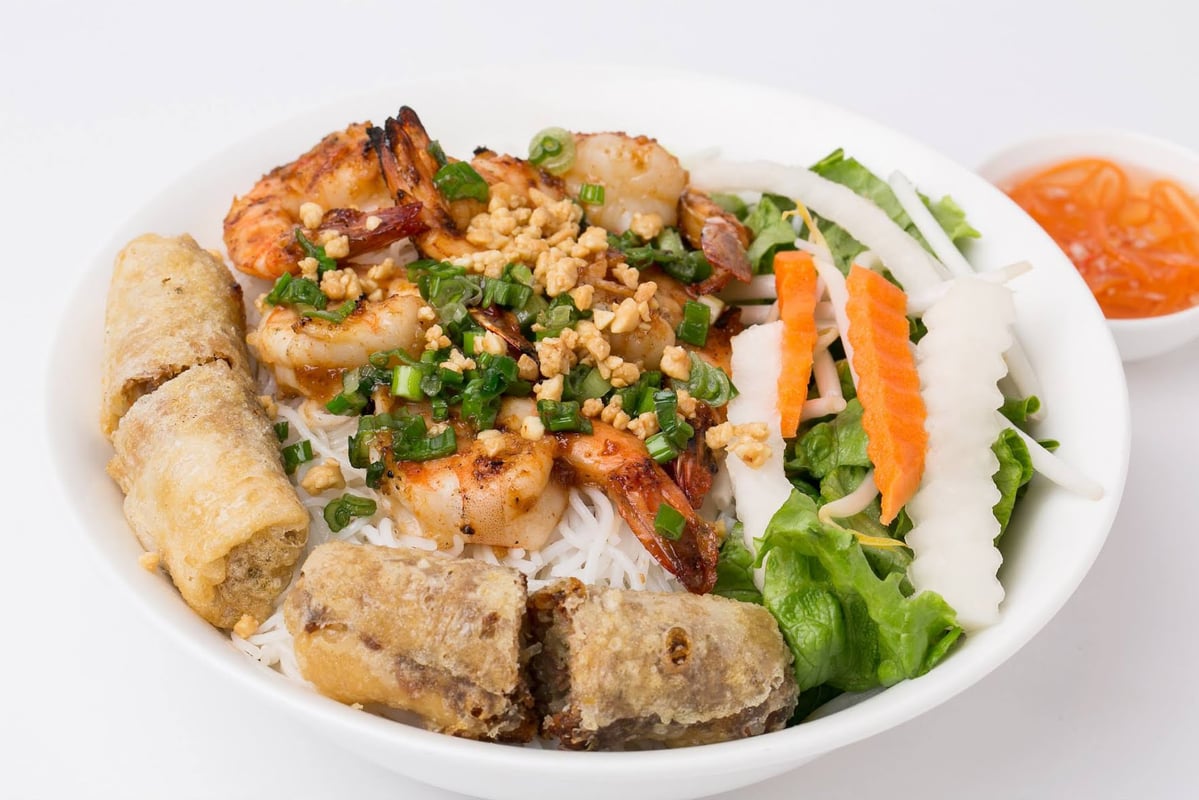 Pasteur Grill & Noodles photo 3