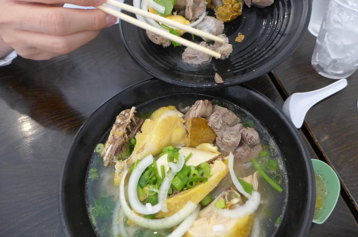 Phở Gà Vàng photo 2