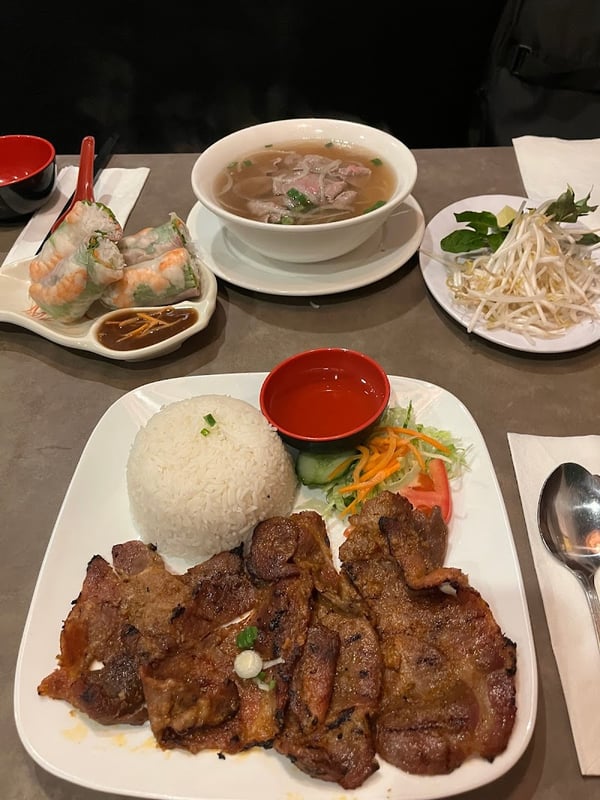Pho Metro photo 5