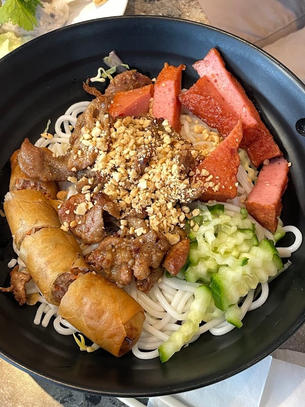 Que Ling Vietnamese Cuisine