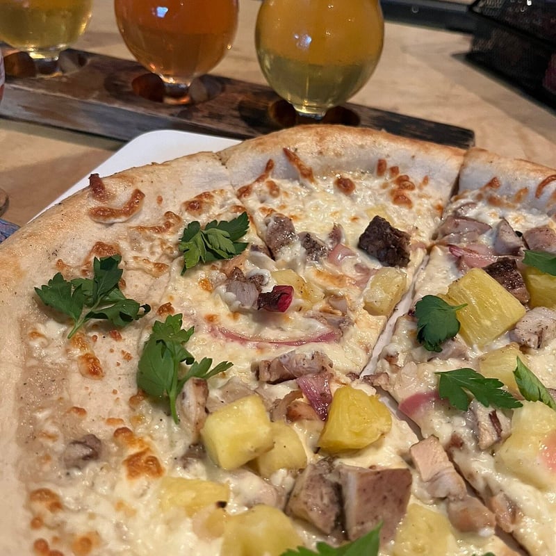 R&B Ale & Pizza House photo 2