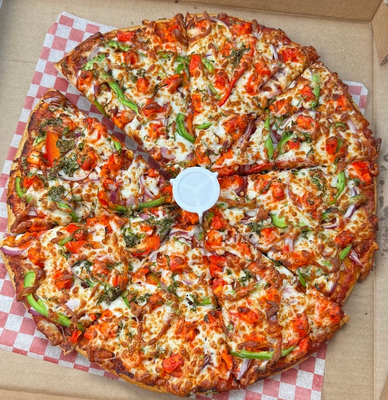 Red Swan Pizza - Edmonton 124 St photo 2
