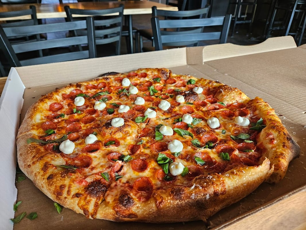 Schoolhouse Pizza photo 4