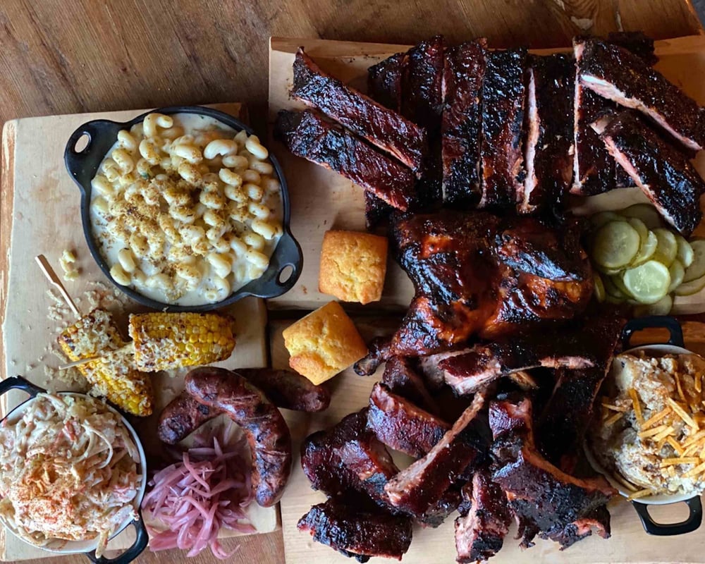 SmoQue N' Bones photo 4