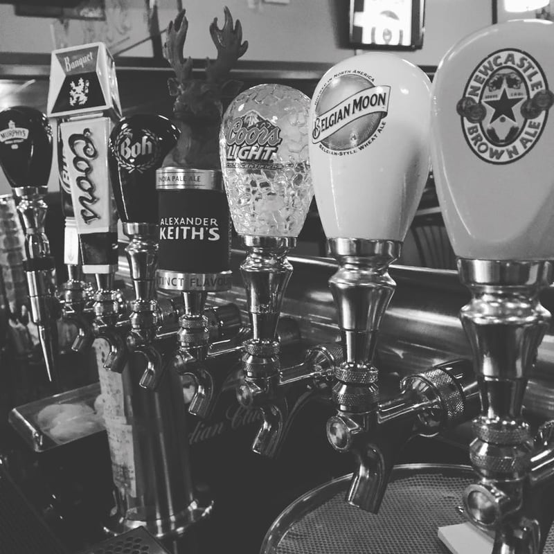 Somewhere Else Pub & Grill photo 5