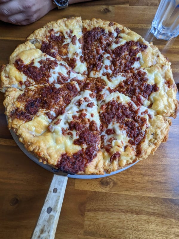 Spiros Pizza on 17th Calgary photo 2