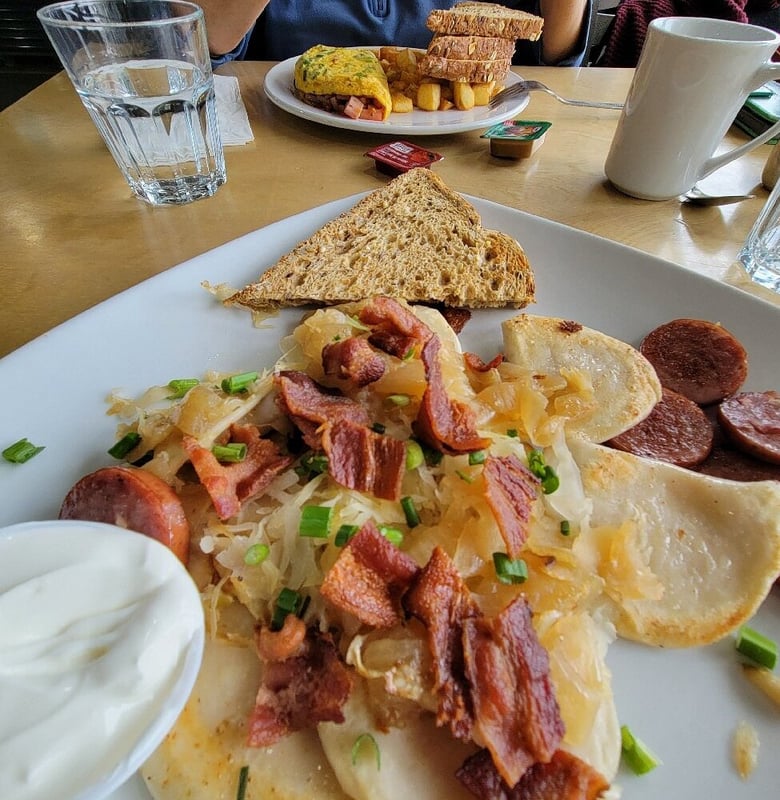 The Oakwood — best weekday lunch in Winnipeg, Summer 2026