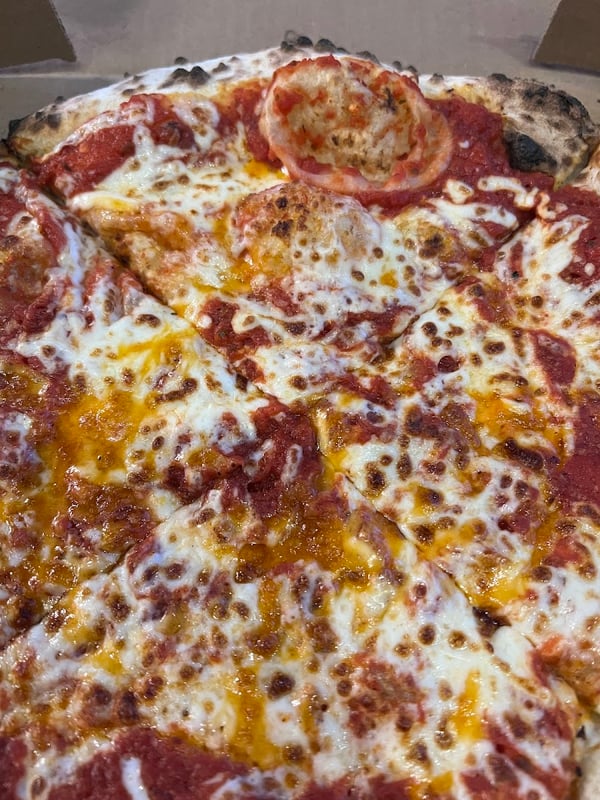 Thirteen Pies Pizza + Bar photo 4