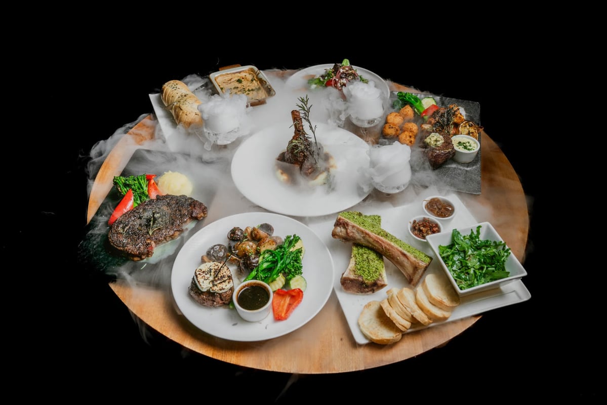 Vons Steak House food